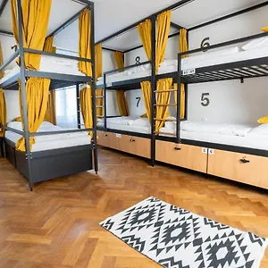 Хостел White Wolf House &, Прага