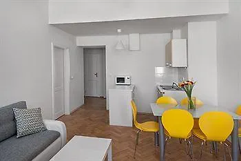 Residence Vocelova Prague 4*,